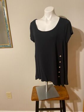 Misia Black Short-Sleeve Scoop Neck Top with Side Button Detailing